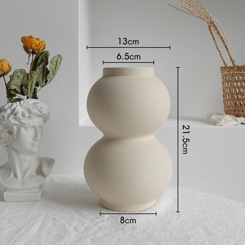 Nordic Ceramic Dry Flower Vase – Minimalist Matte Home Decor