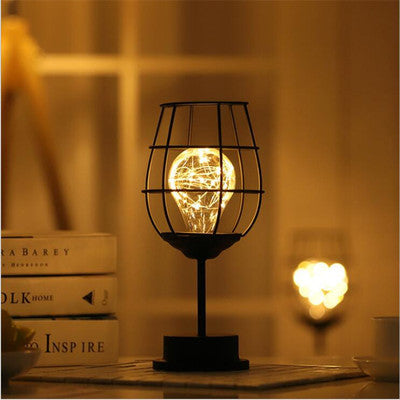 Minimalist Hollow Iron Wine Bottle LED Table Lamp – Warm White Decorative Light