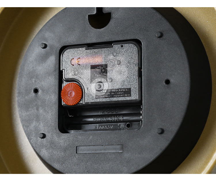 Modern Metal Wall Clock – Creative Luxury Style Decorative Home Clock (Small / Large)