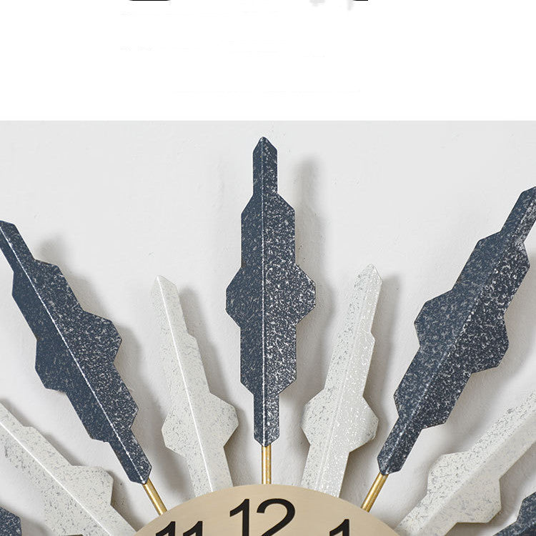 Modern Metal Wall Clock – Creative Luxury Style Decorative Home Clock (Small / Large)